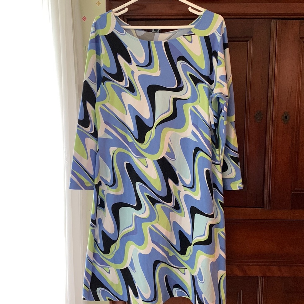 Melly M dress in size L